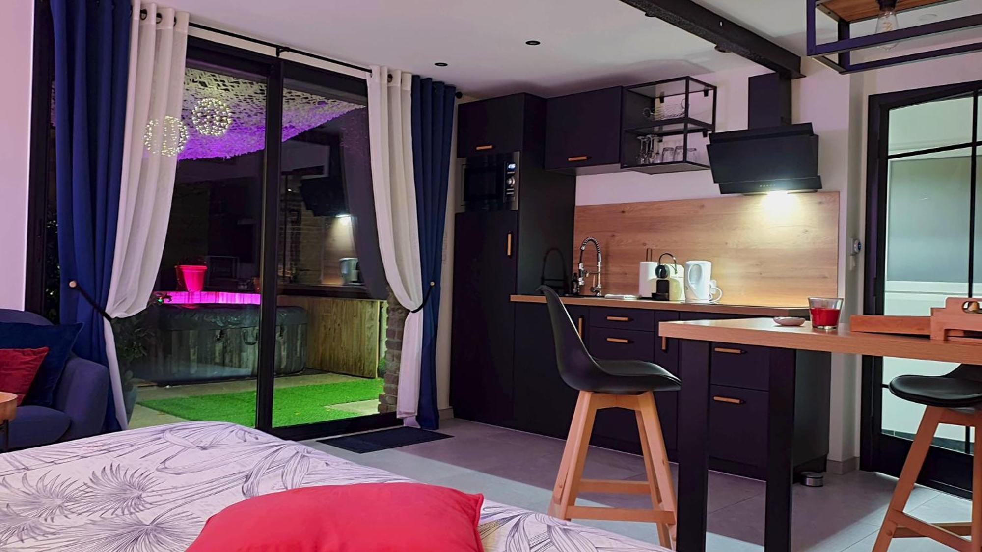 Gary Suite - Studio Cosy, Spa Et Jardin Privatif A 4 Min De Cambrai Awoingt Buitenkant foto